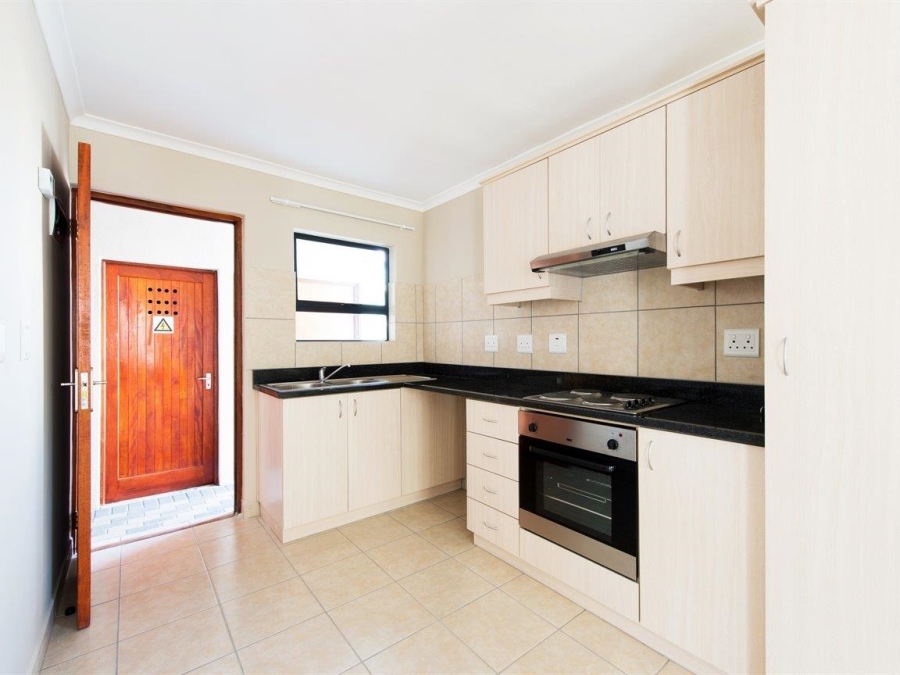 To Let 2 Bedroom Property for Rent in Burgundy Estate Western Cape